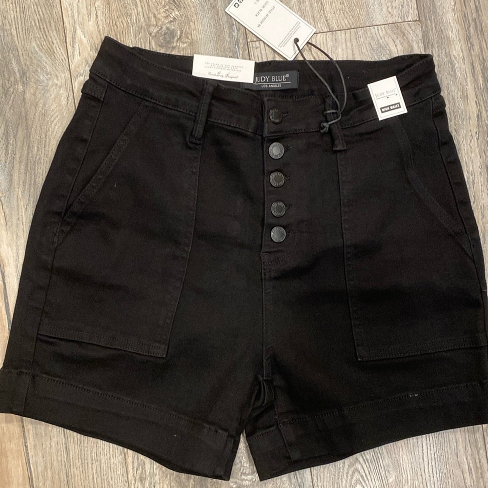New
Judy blue black shorts, button up front